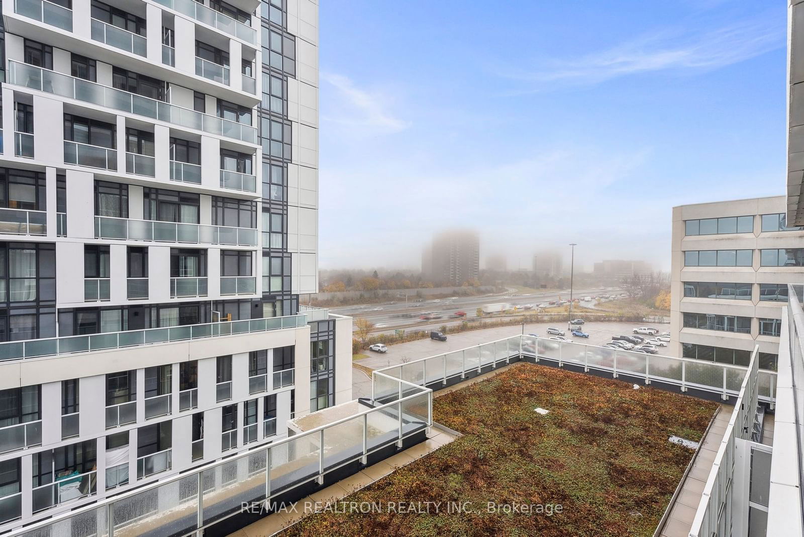 180 Fairview Mall Dr, unit 710 for sale