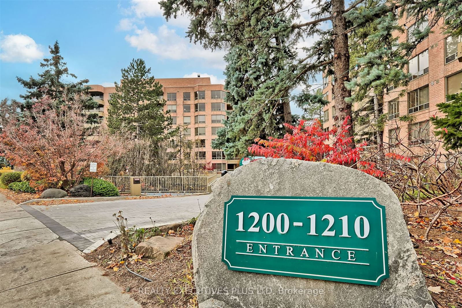 Windfield Terrace Condos, North York, Toronto