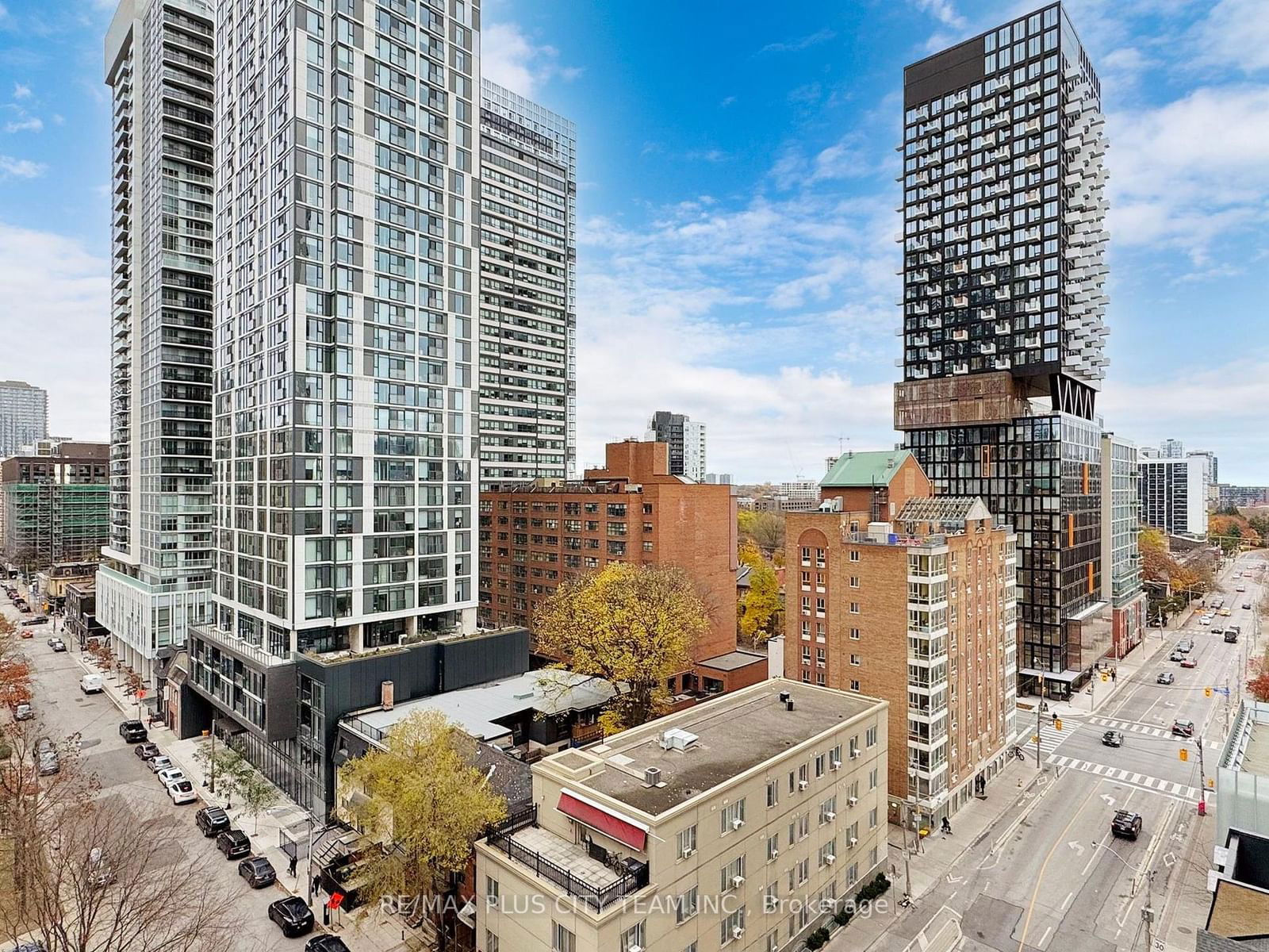 77 Shuter St, unit 1110 for sale