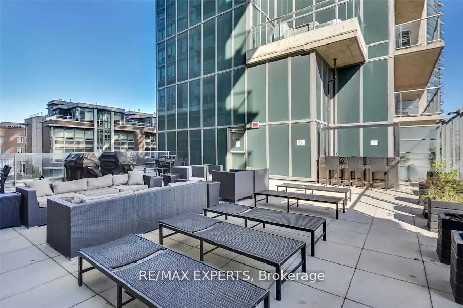 55 East Liberty St, unit 715 for rent