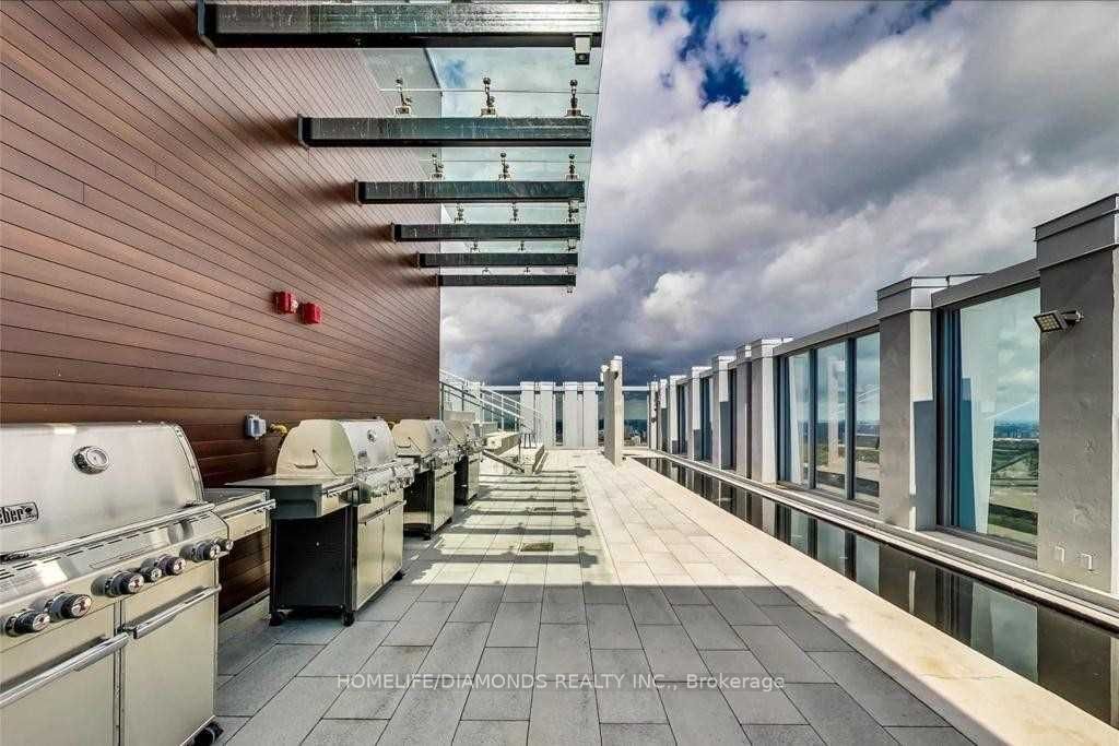 1 Yorkville Ave, unit 3302 for rent