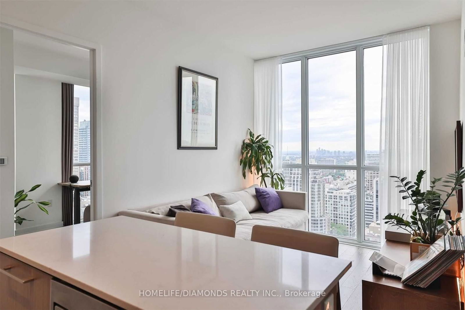 1 Yorkville Ave, unit 3302 for rent