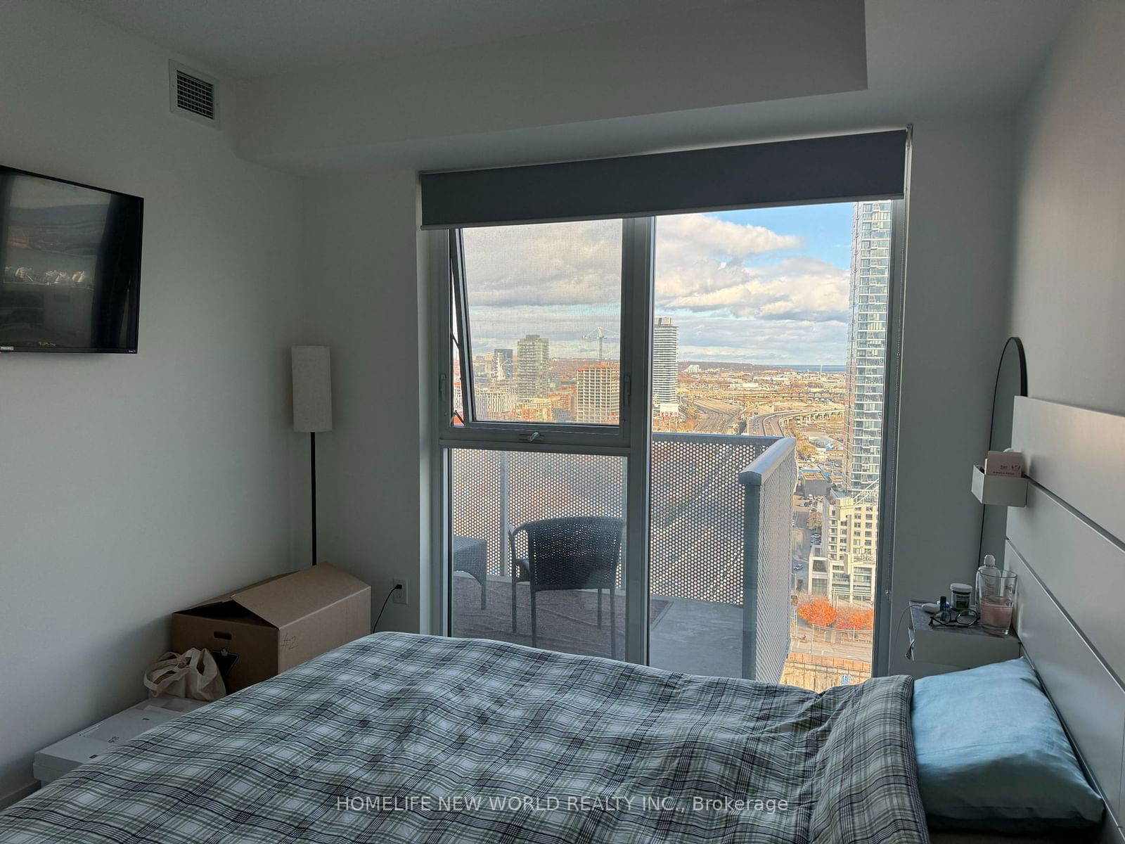 20 Richardson St, unit 2411 for rent