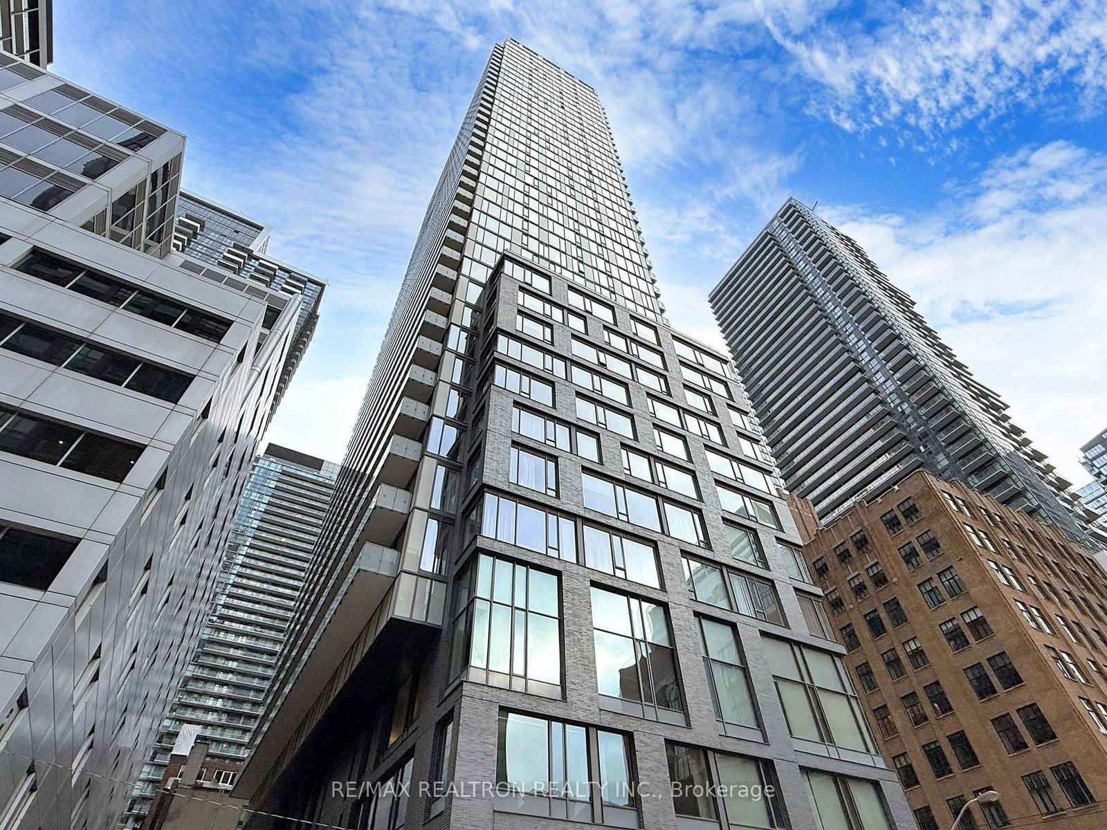 101 Peter St, unit 3001 for sale