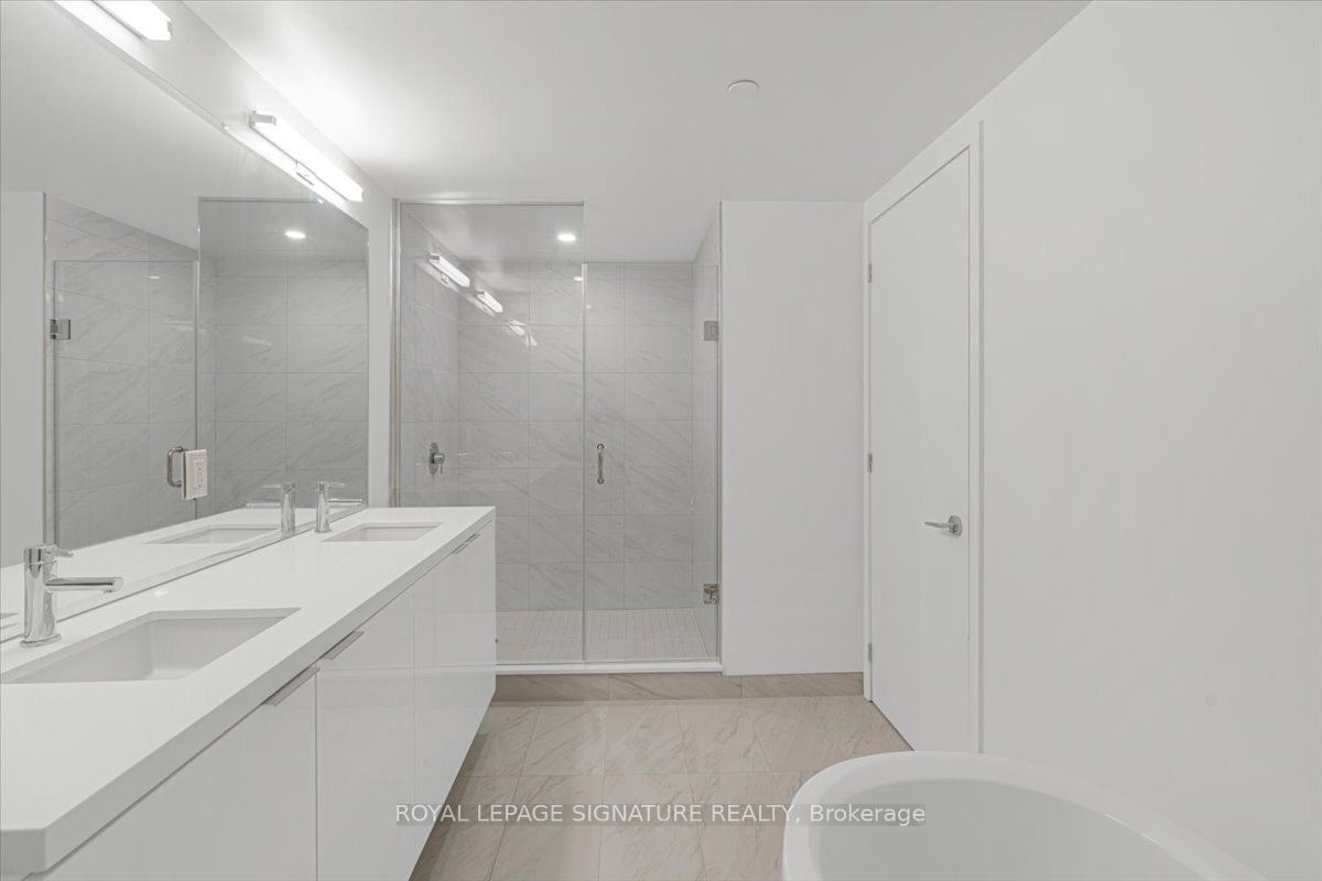 15 Queens Quay E, unit 3402 for rent