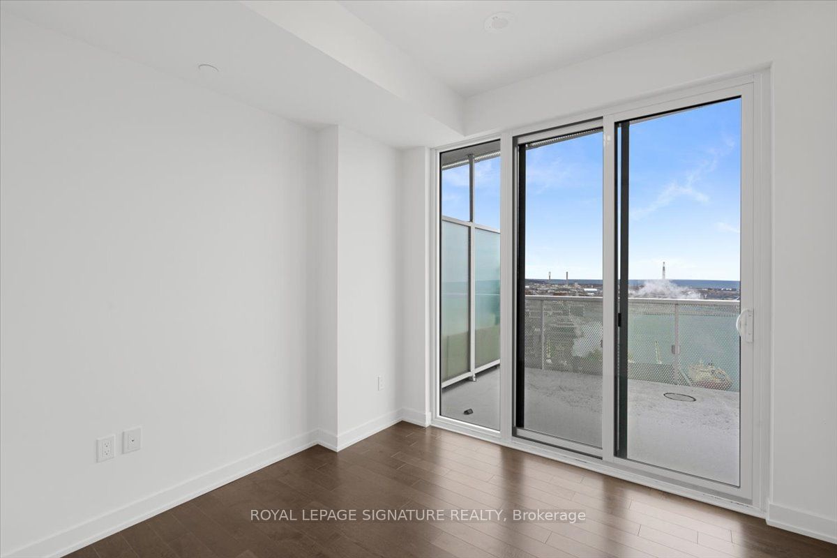 15 Queens Quay E, unit 3402 for rent