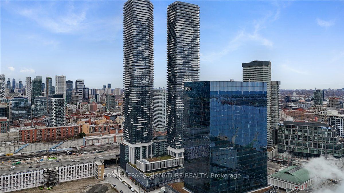 15 Queens Quay E, unit 3402 for rent