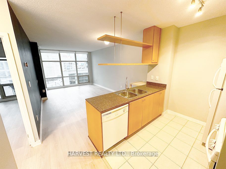 10 Navy Wharf Crt, unit 707 for rent