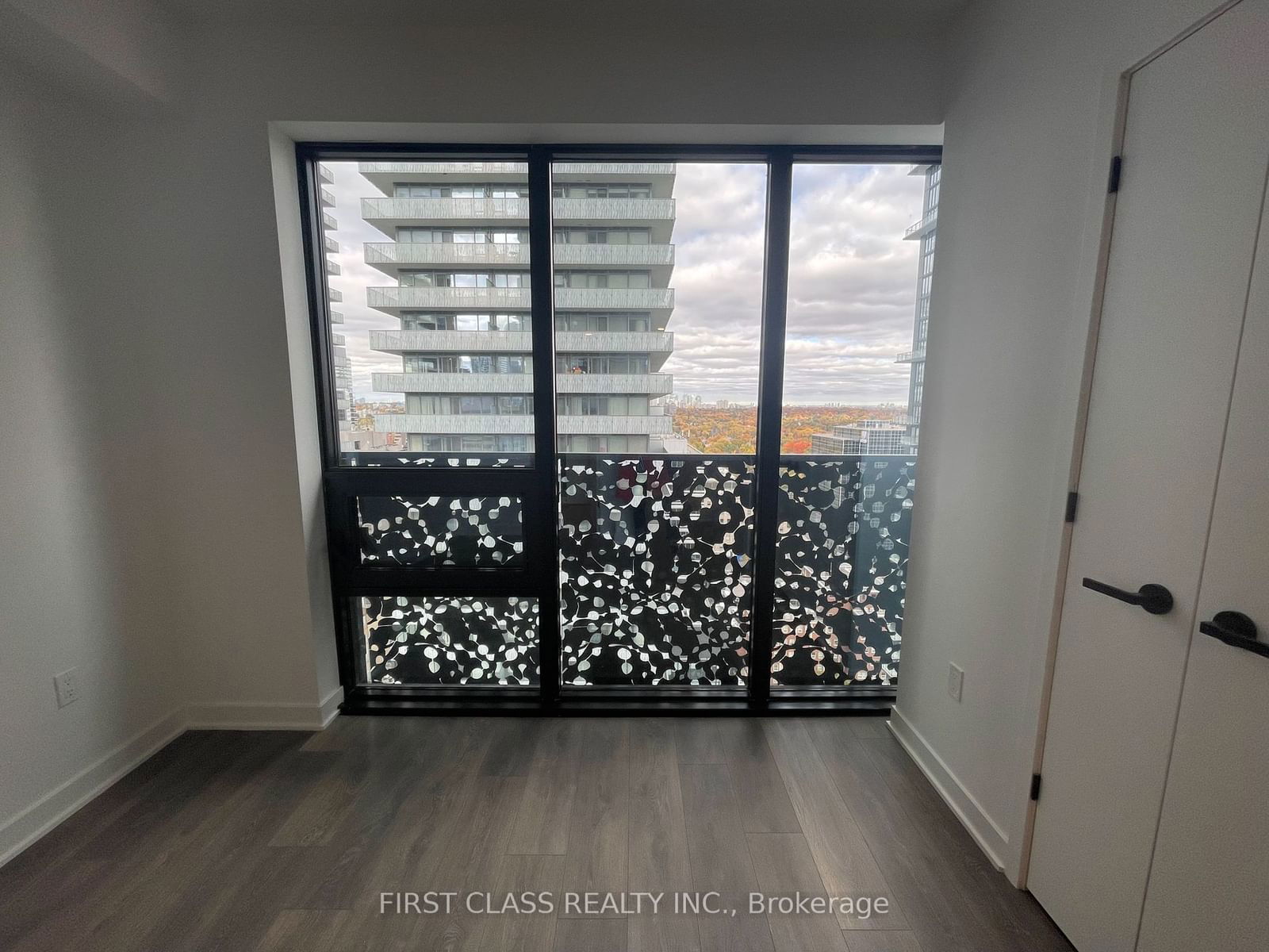 55 Charles St E, unit 2412 for rent