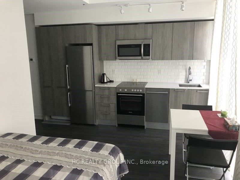 28 Wellesley St E, unit 2301 for rent