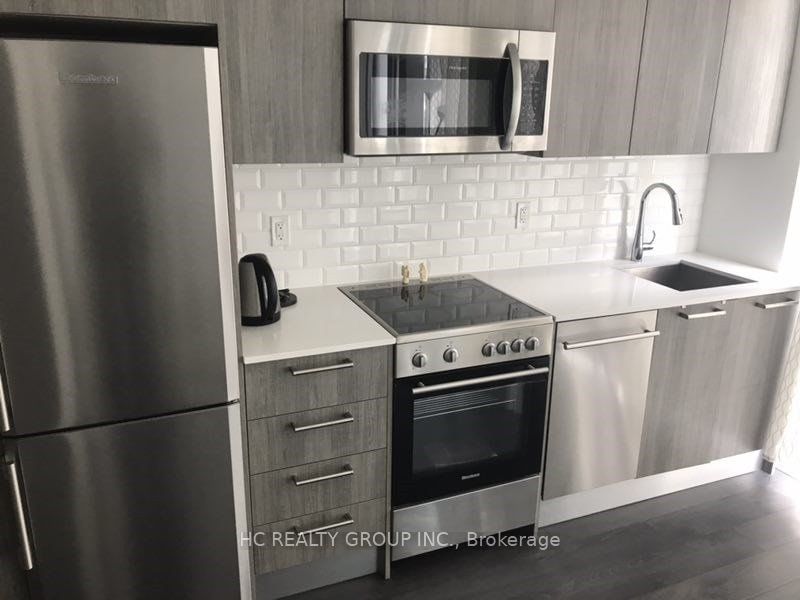 28 Wellesley St E, unit 2301 for rent