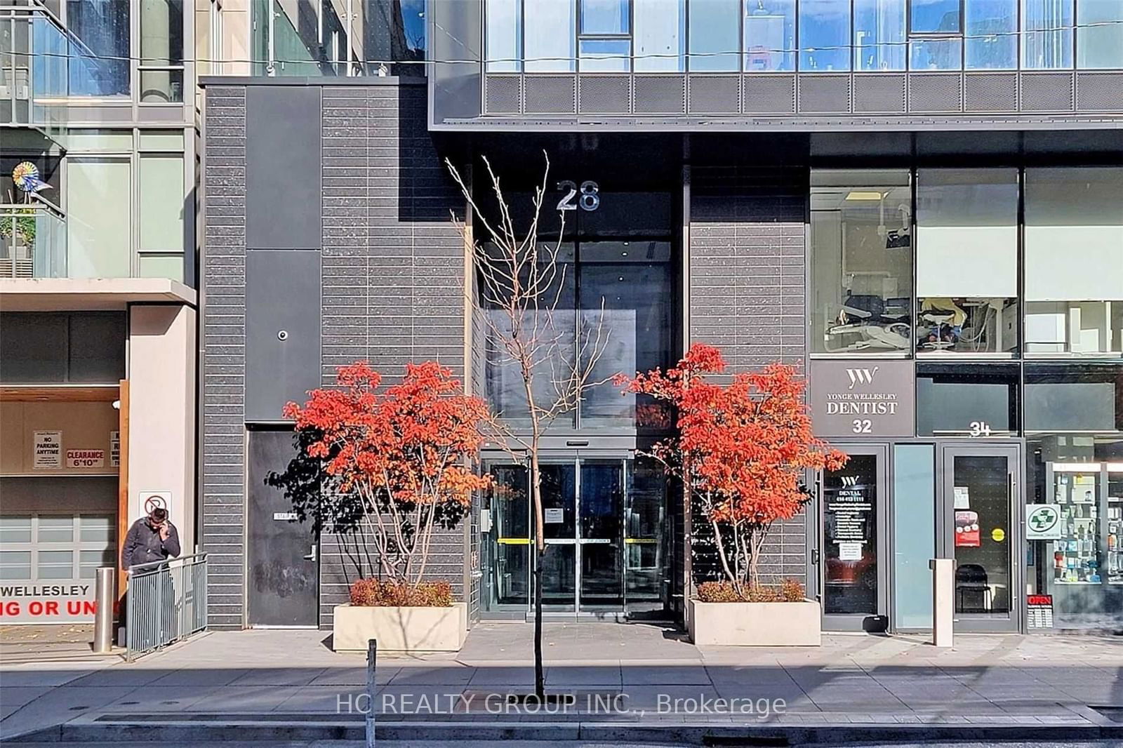 28 Wellesley St E, unit 2301 for rent