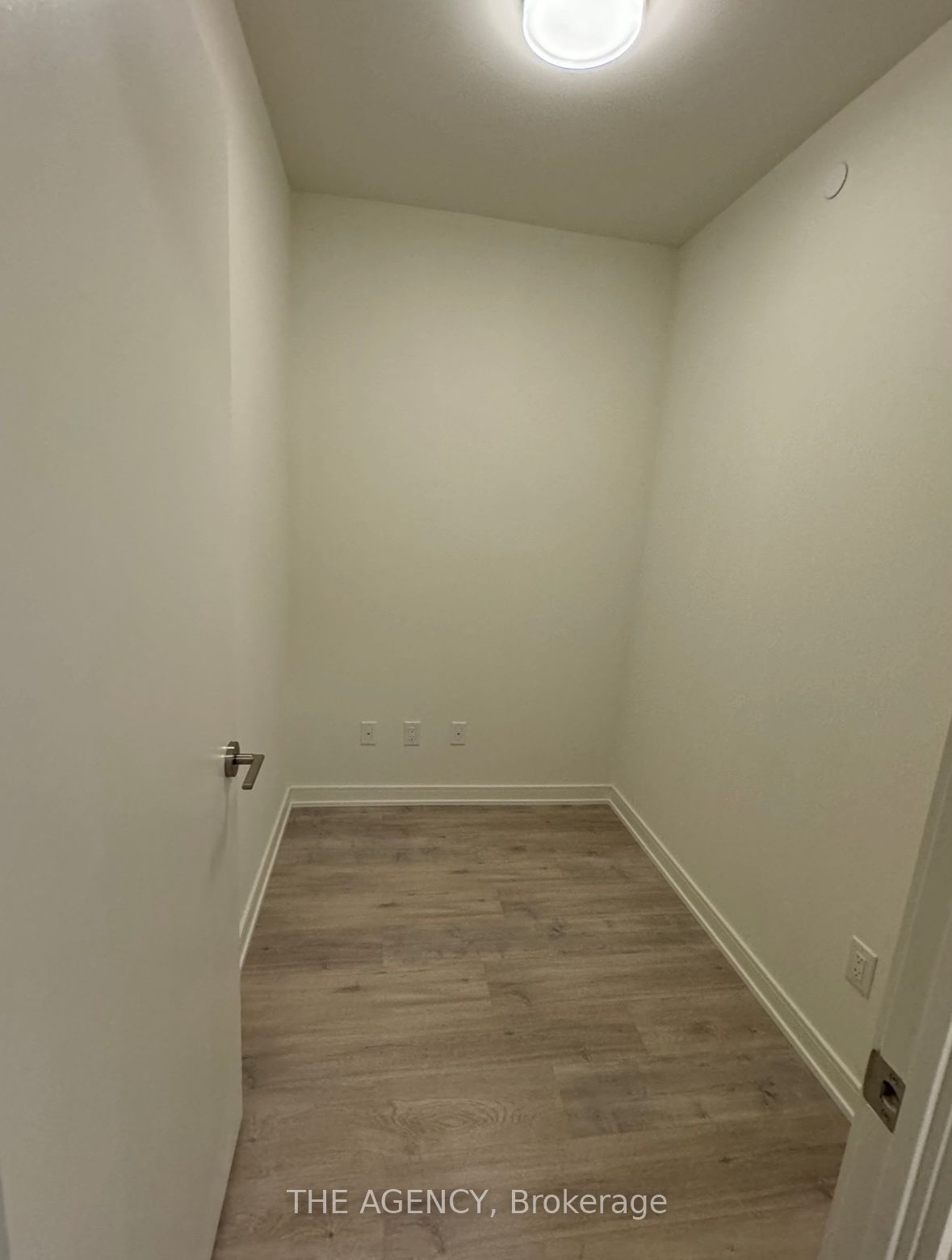 425 FRONT St E, unit 410 for rent