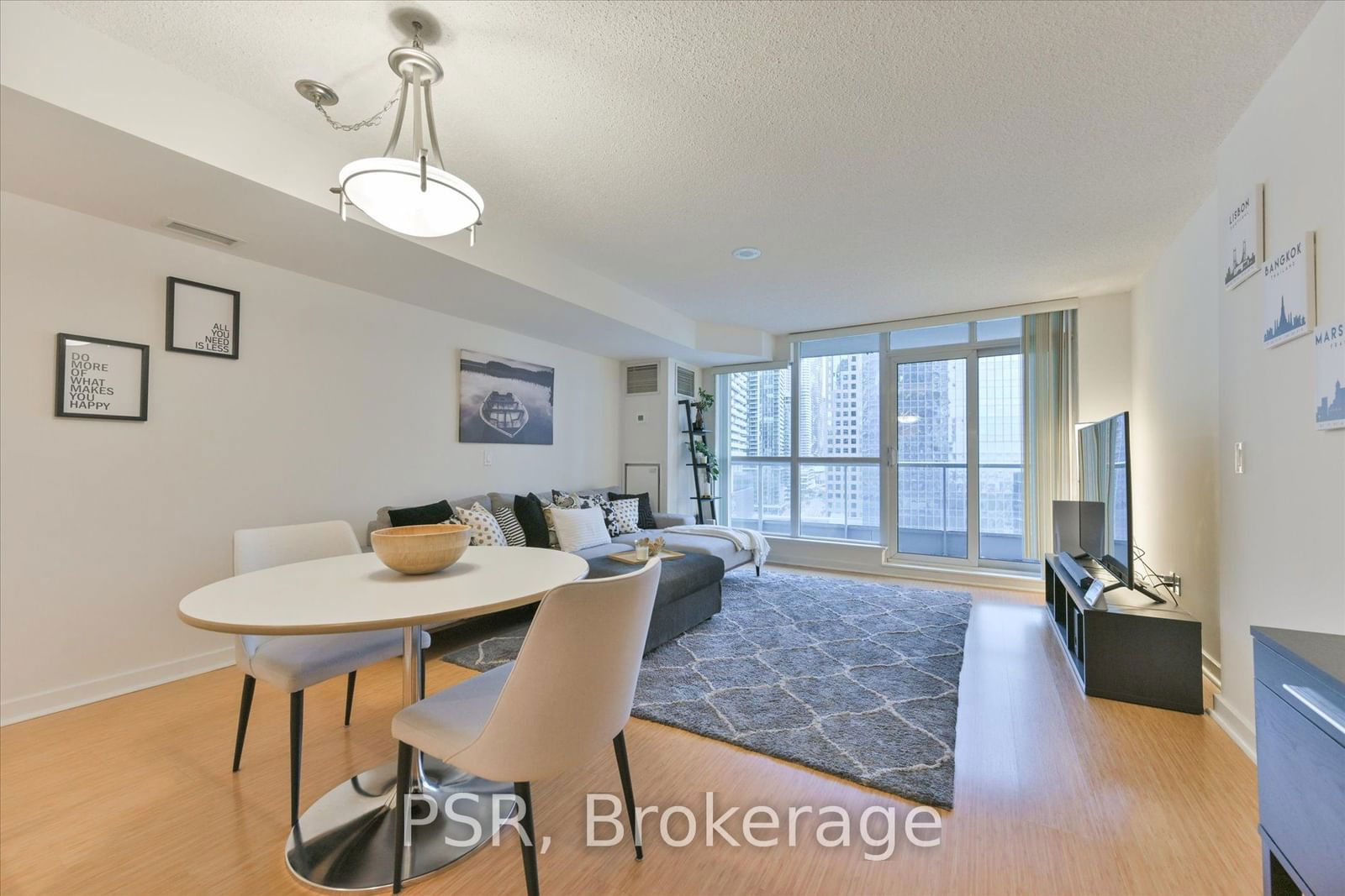 8 York St, unit 1102 for sale