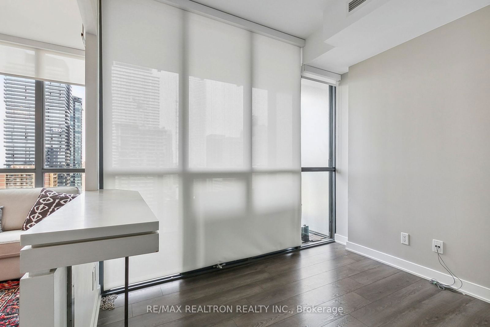 110 Charles St E, unit 2604 for rent