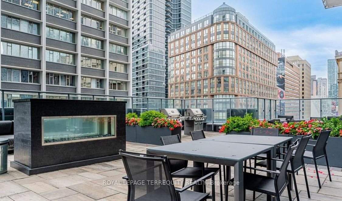 7 Grenville St W, unit 3702 for sale