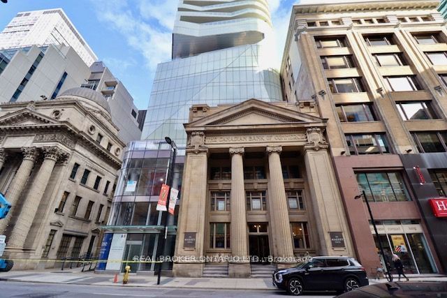 197 Yonge St, unit 5902 for rent