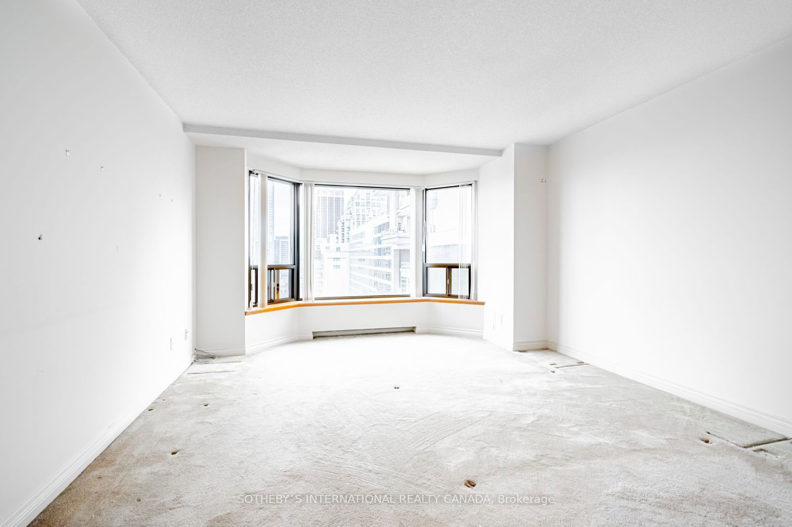 175 Cumberland St, unit 1611 for sale