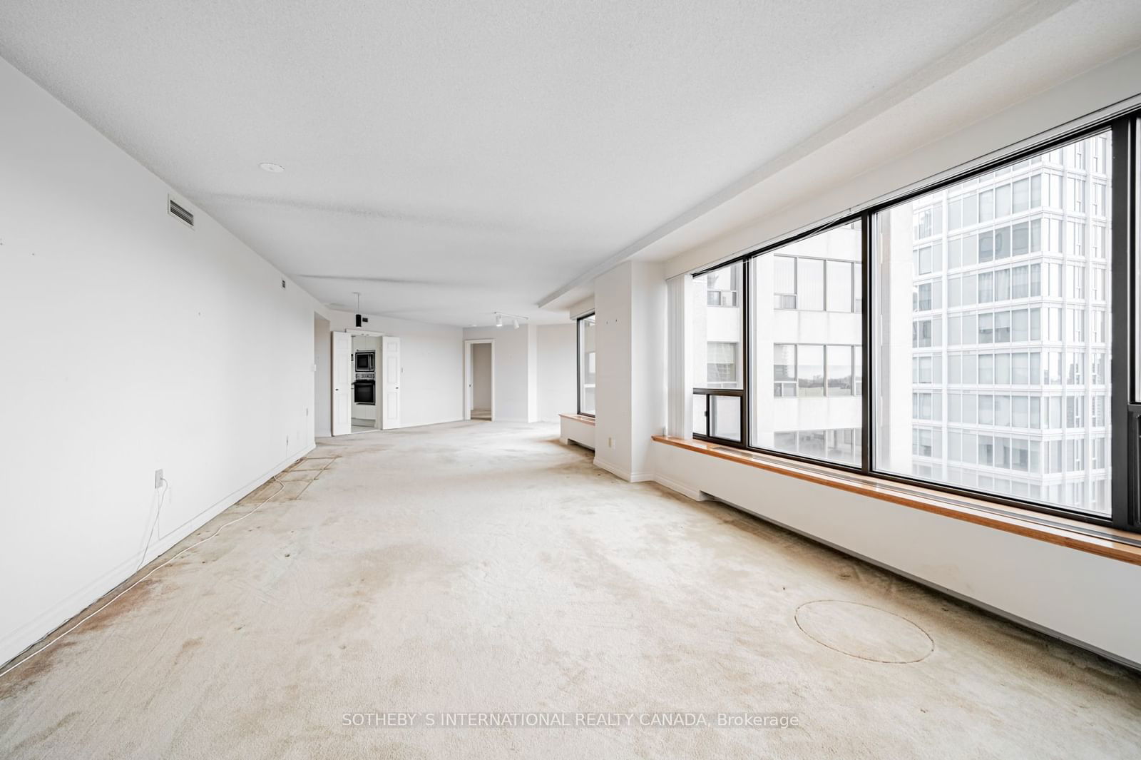 175 Cumberland St, unit 1611 for sale