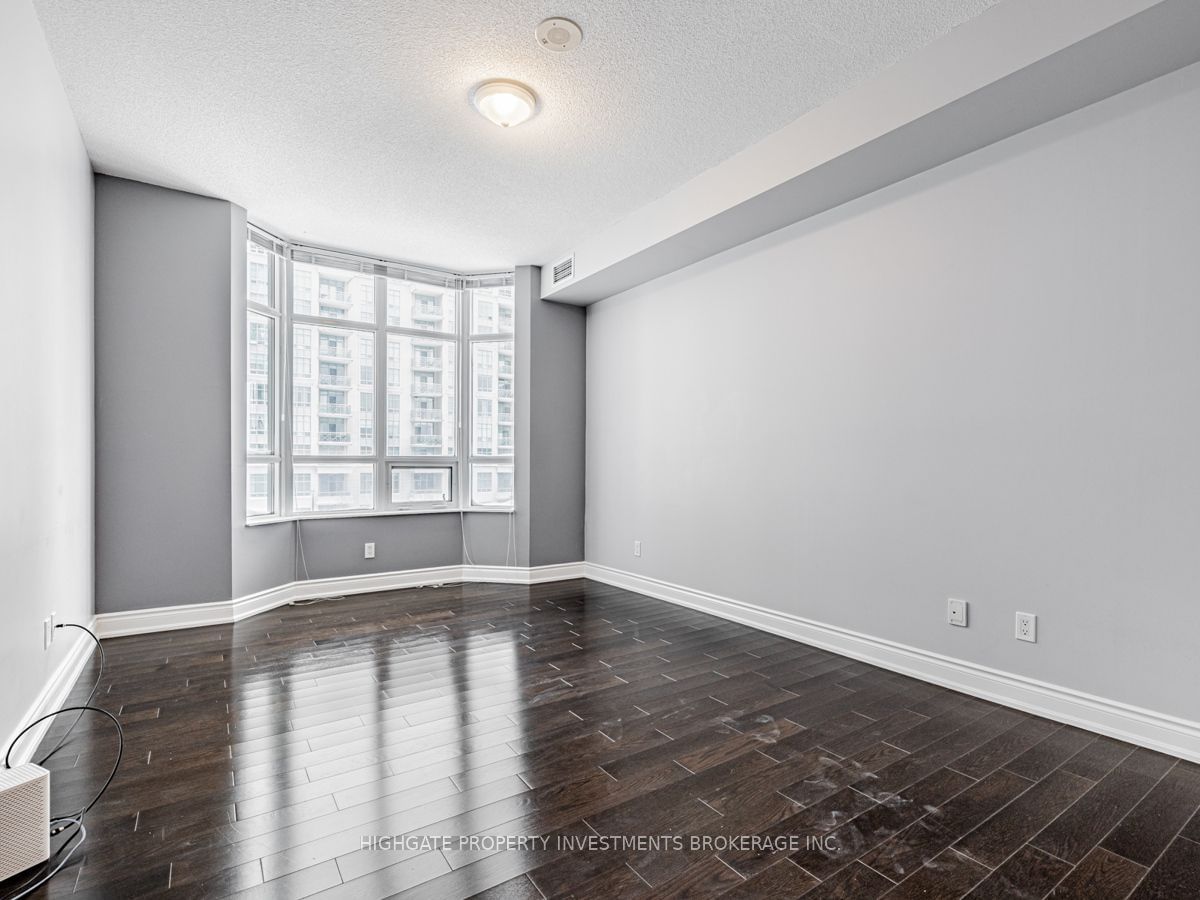 10 Bloorview Pl, unit 320 for rent