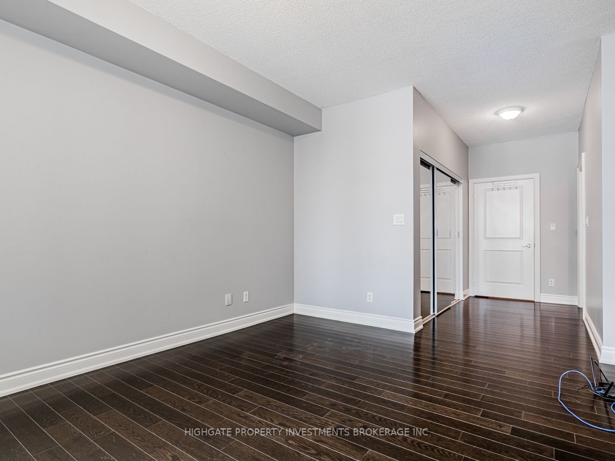 10 Bloorview Pl, unit 320 for rent