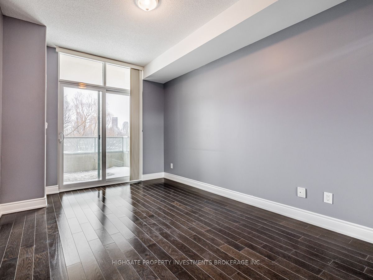 10 Bloorview Pl, unit 320 for rent