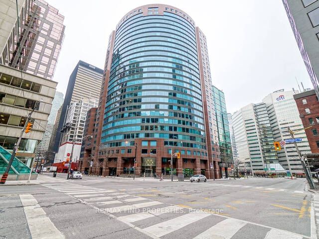 33 University Ave, unit 1809 for rent