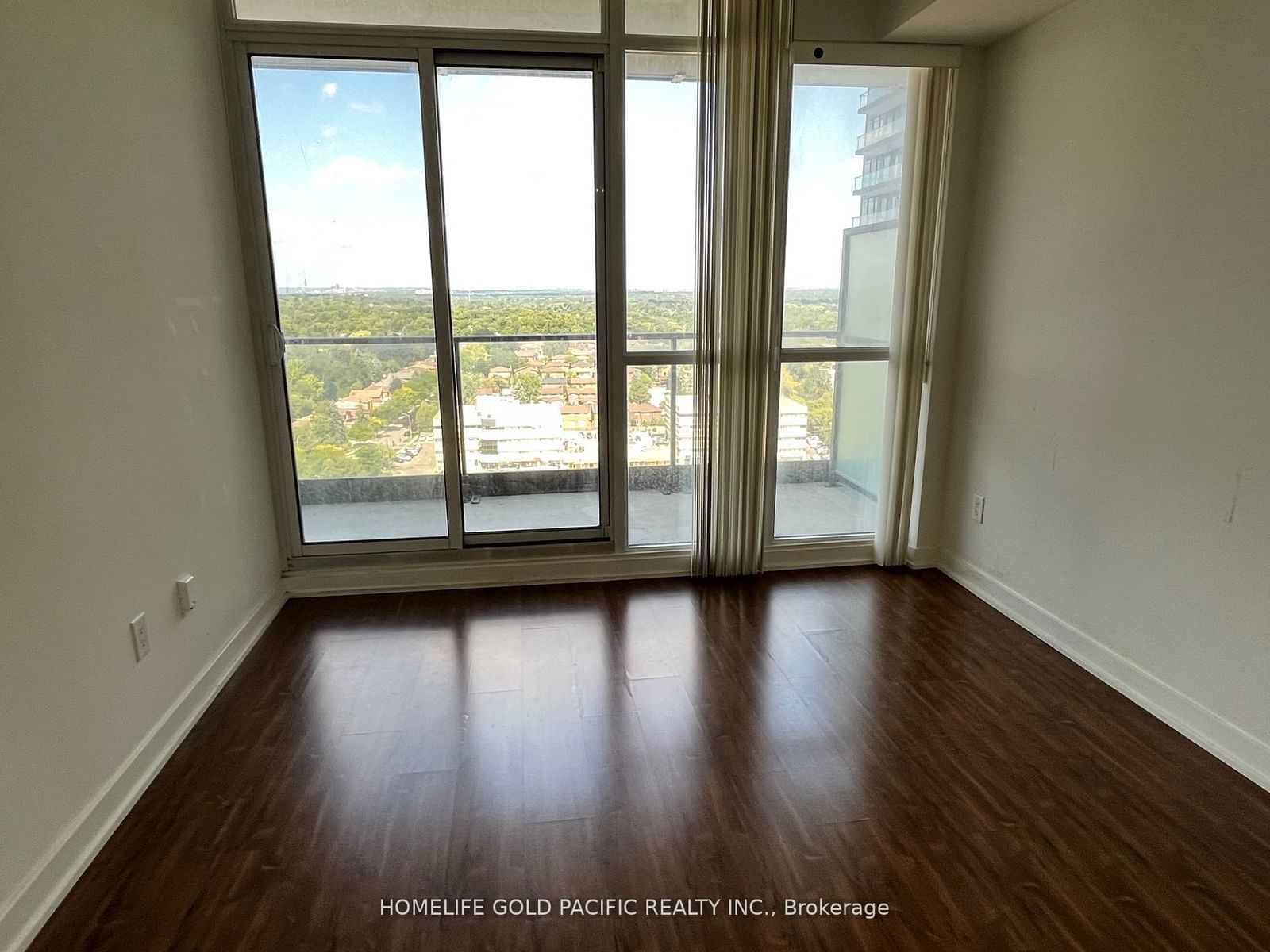 29 Singer Crt, unit 2106 for rent