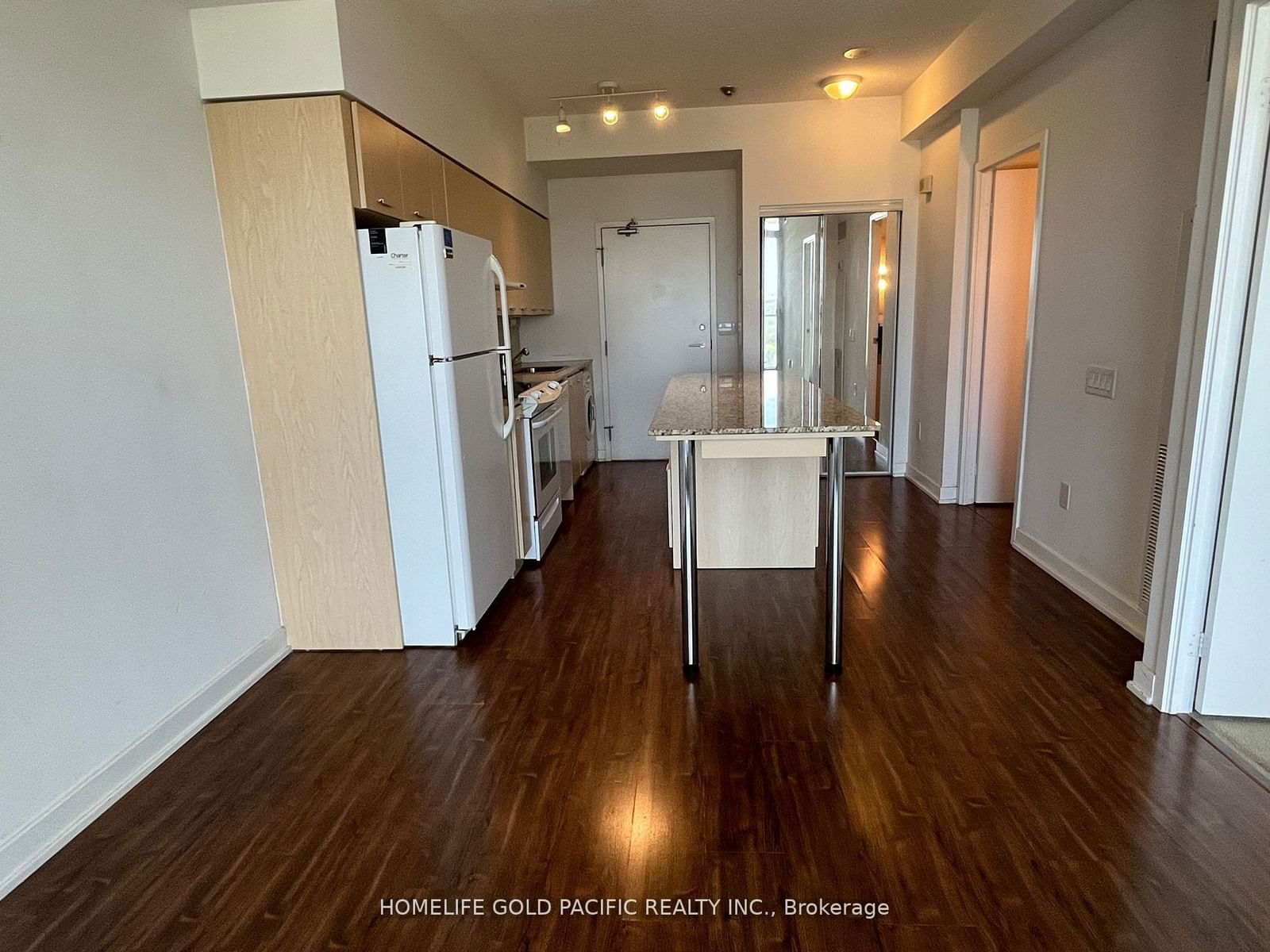 29 Singer Crt, unit 2106 for rent