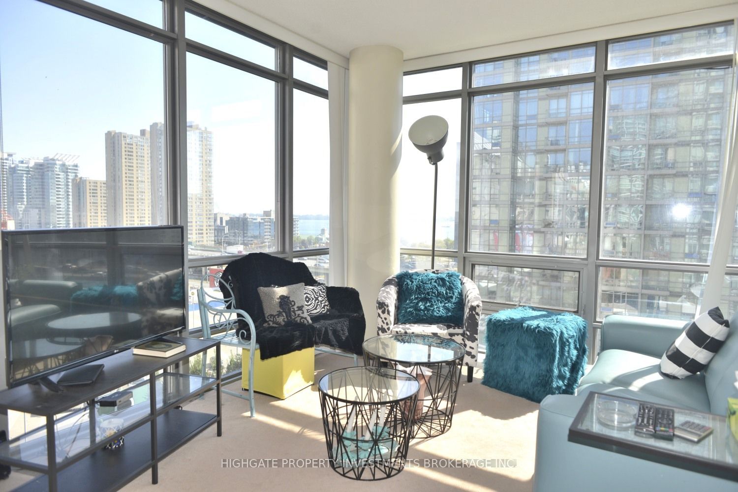 3 Navy Wharf Crt, unit 909 for rent