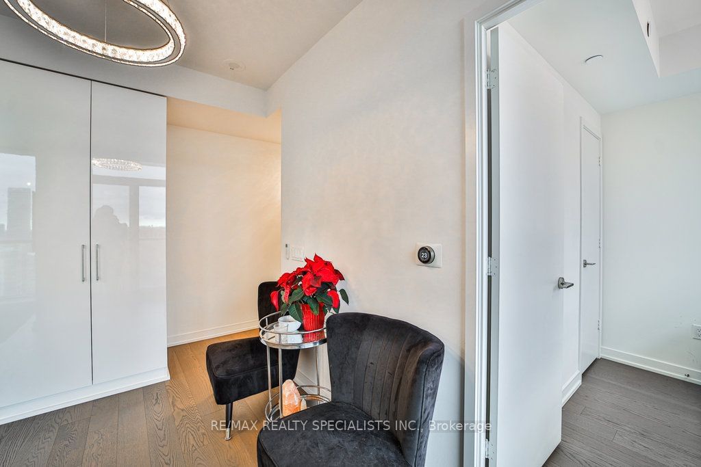 1 Yorkville Ave, unit 3411 for sale