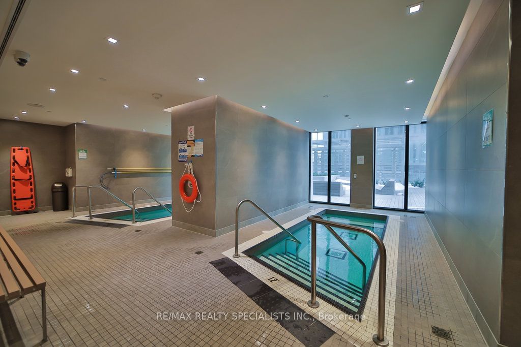 1 Yorkville Ave, unit 3411 for sale