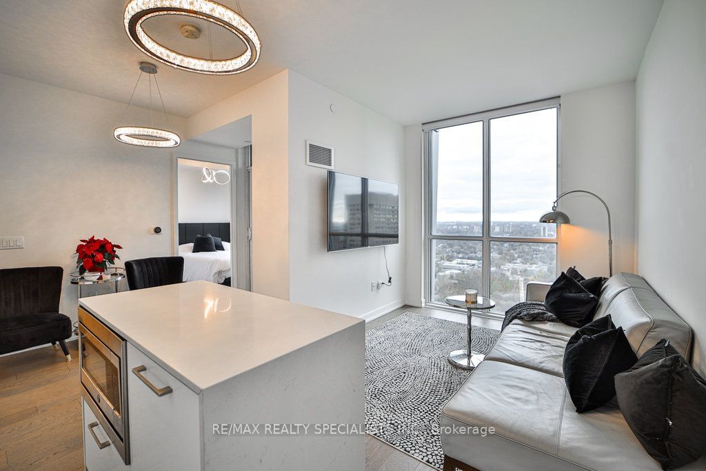 1 Yorkville Ave, unit 3411 for sale