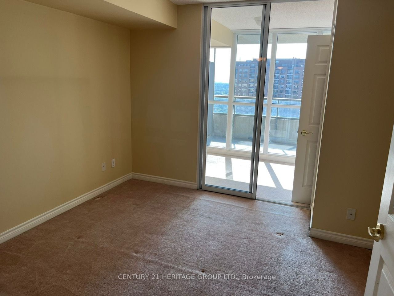 18 Spring Garden Ave, unit 2901 for rent