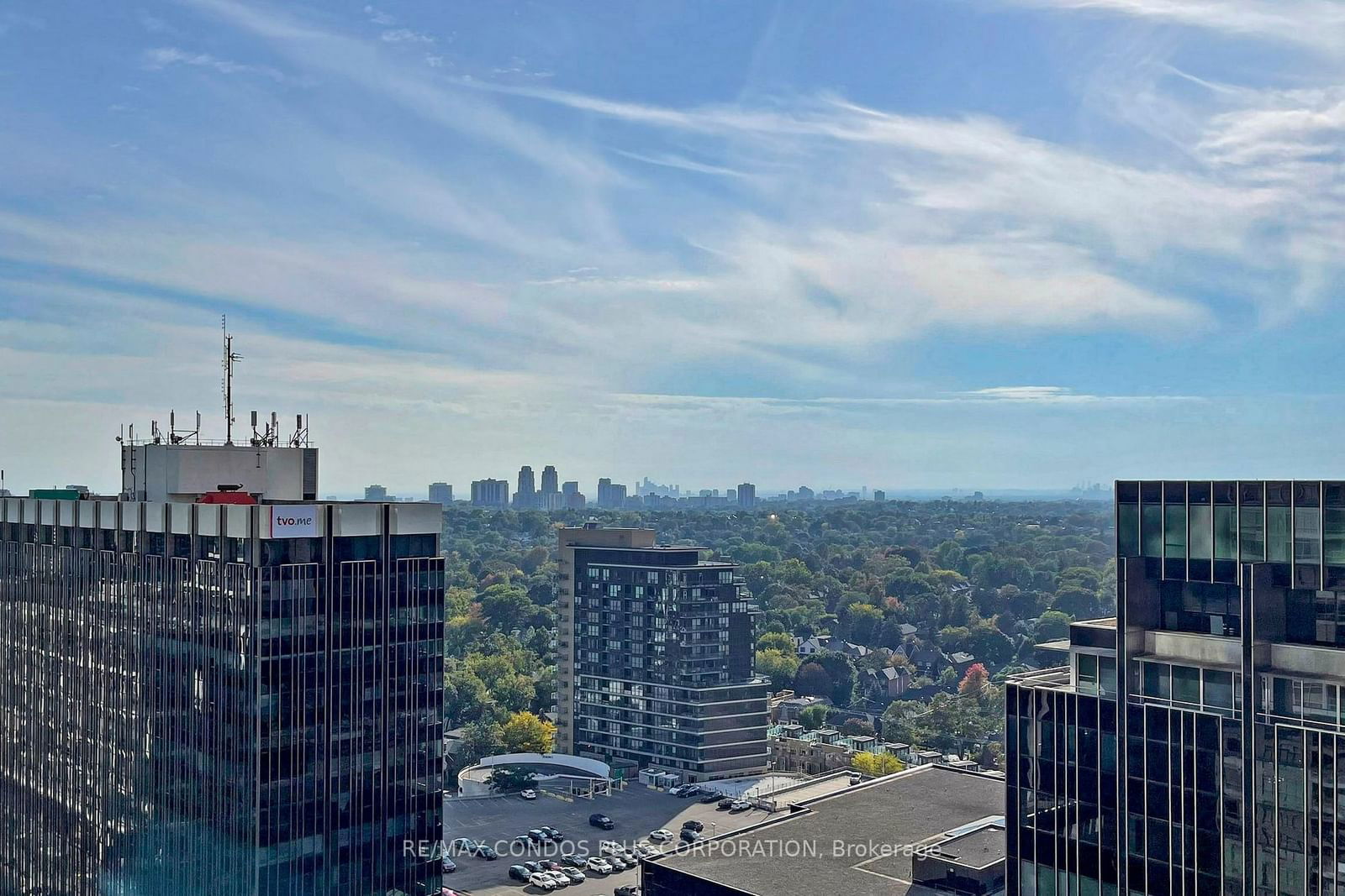 2221 Yonge St, unit 2006 for rent