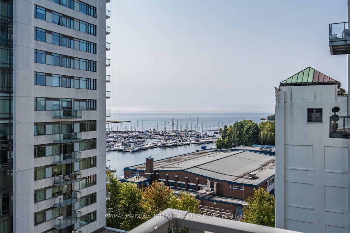 637 Lake Shore Blvd W, unit 627 for rent