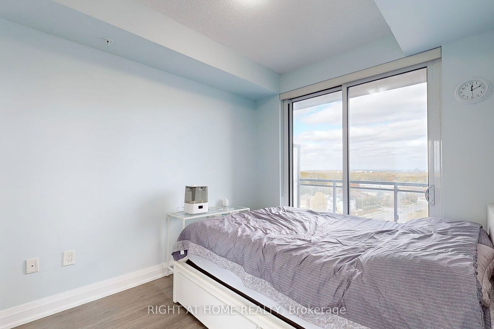 3237 Bayview Ave, unit 1006 for rent