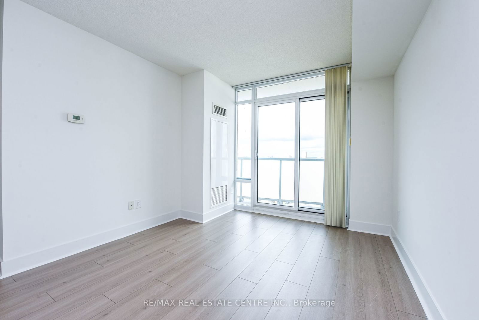 5740 Yonge St, unit 1505 for sale