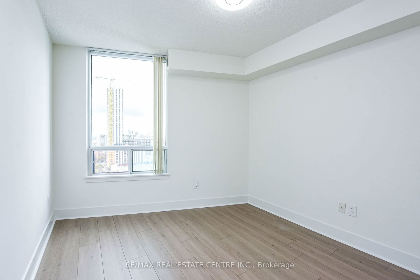 5740 Yonge St, unit 1505 for sale