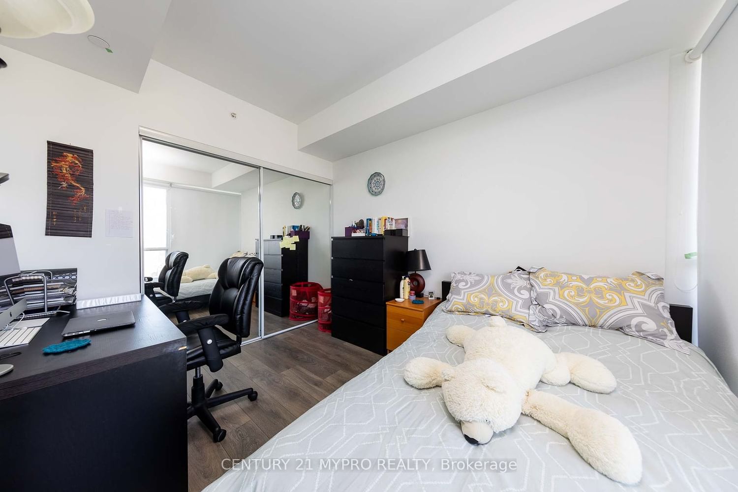 15 Grenville St, unit 4906 for sale