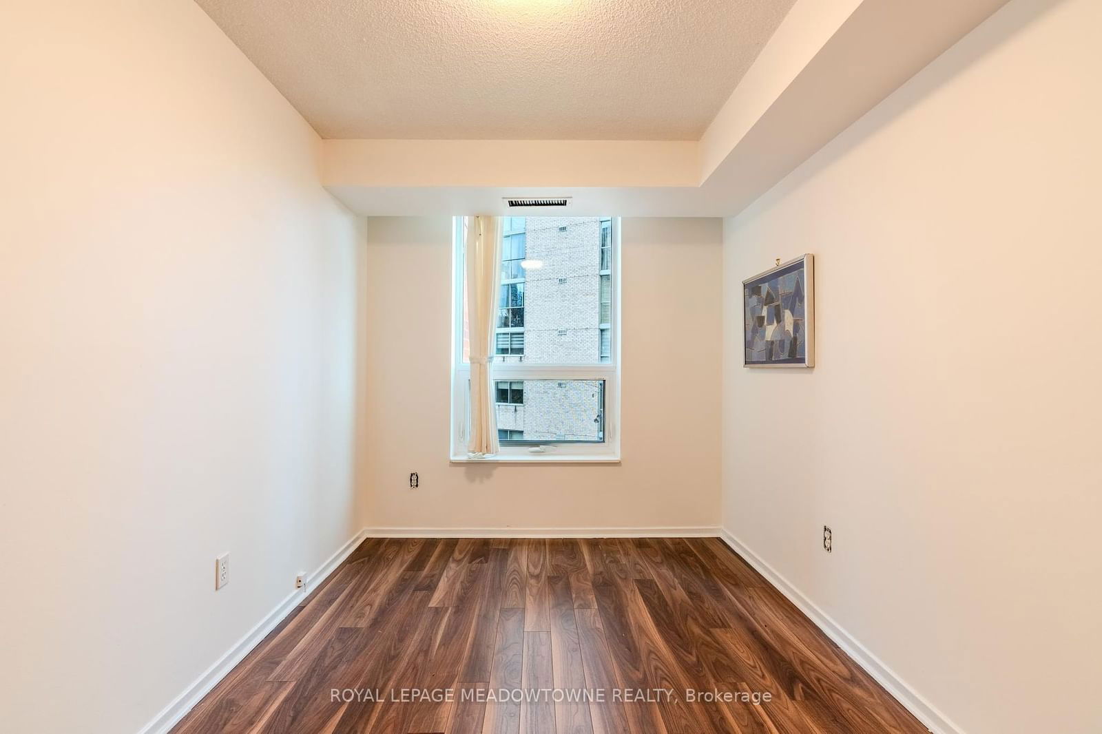 77 Maitland Pl, unit 421 for rent