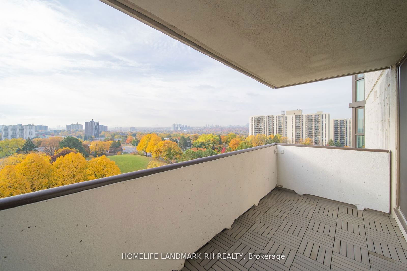 3303 Don Mills Rd, unit 907 for rent