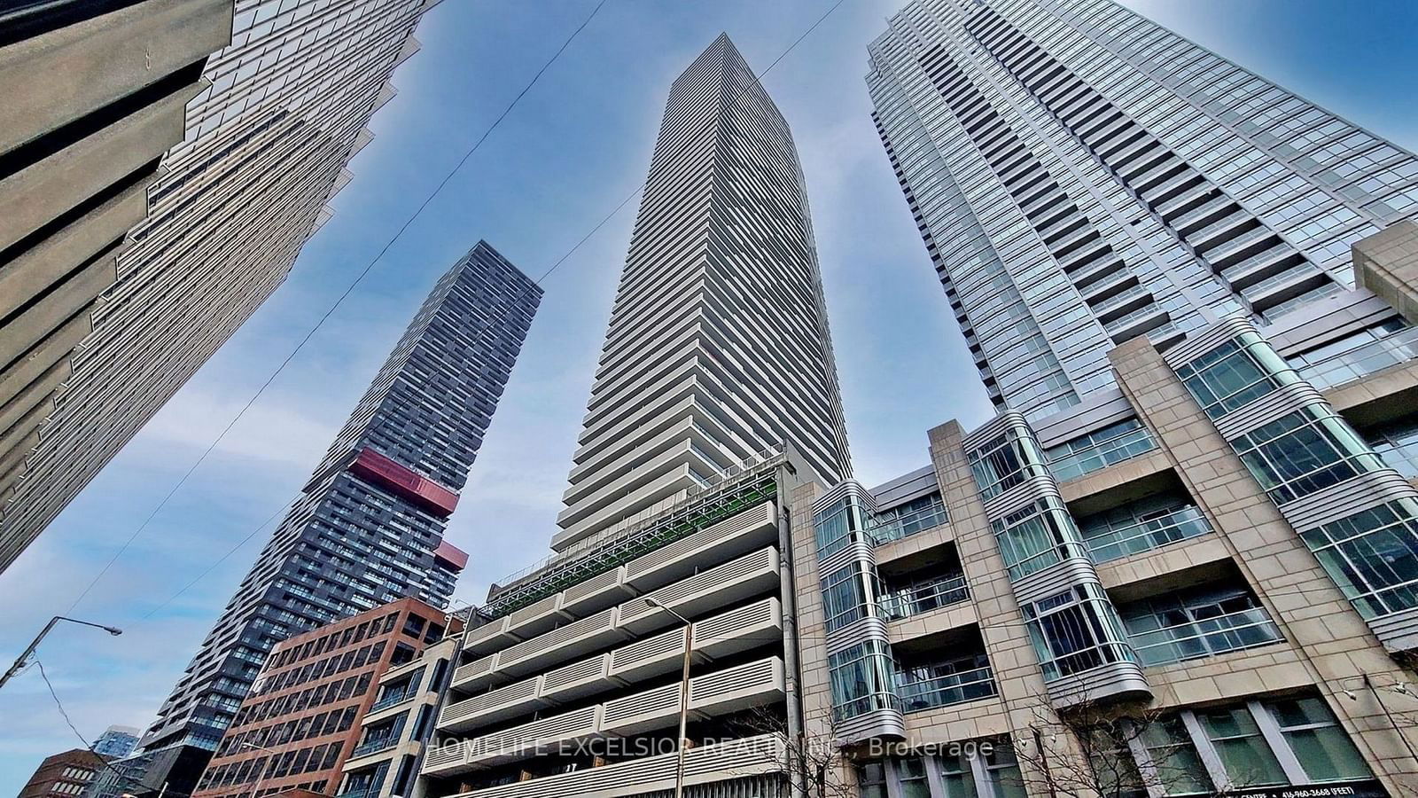 2221 Yonge St, unit 2306 for rent