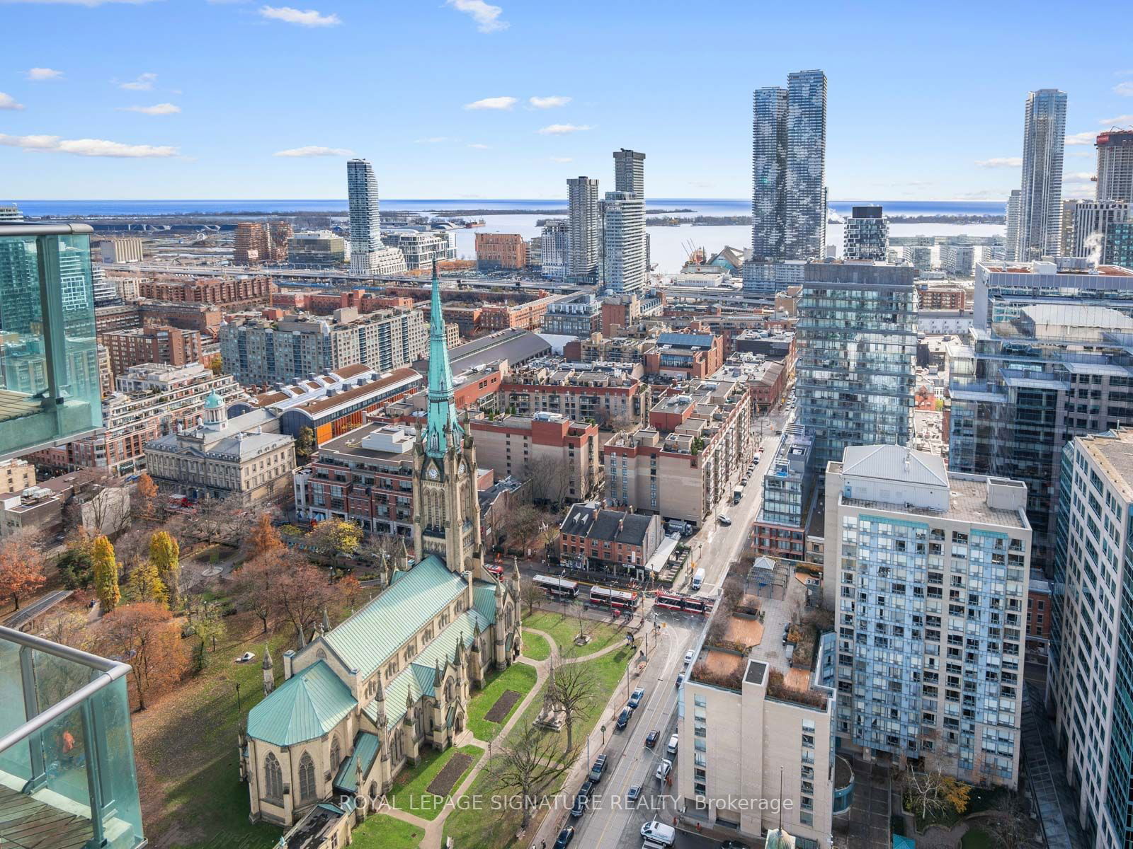 Spire, Downtown, Toronto