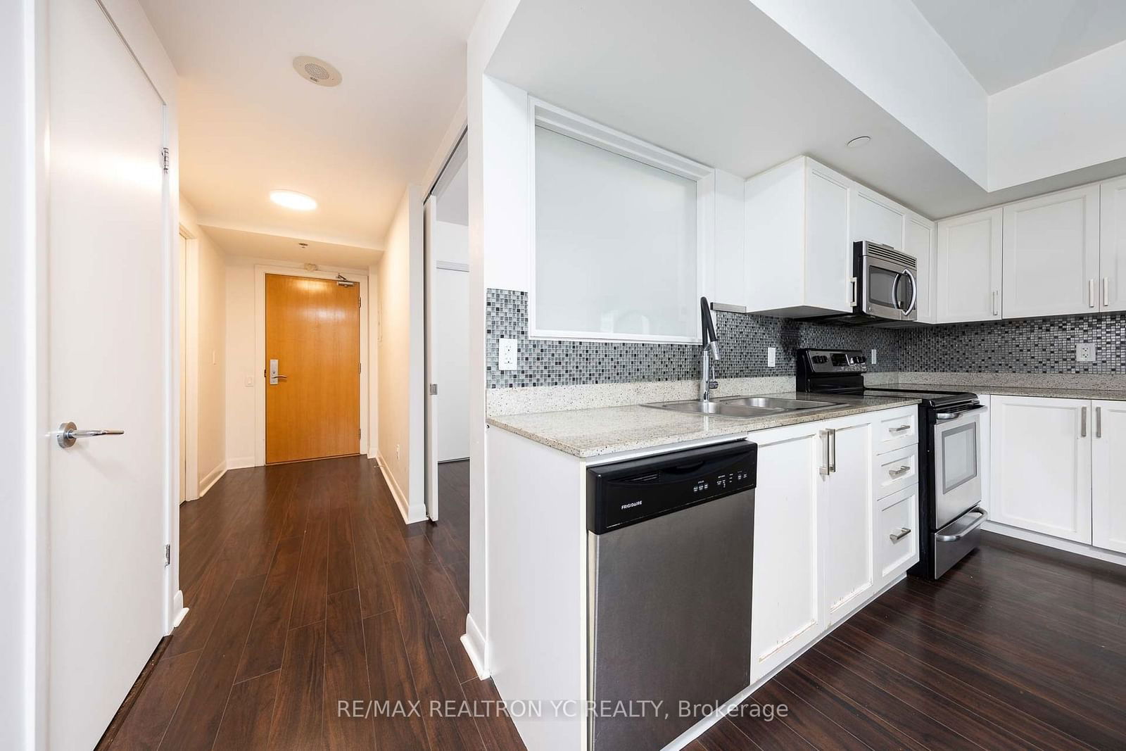 375 King St W, unit 1403 for sale