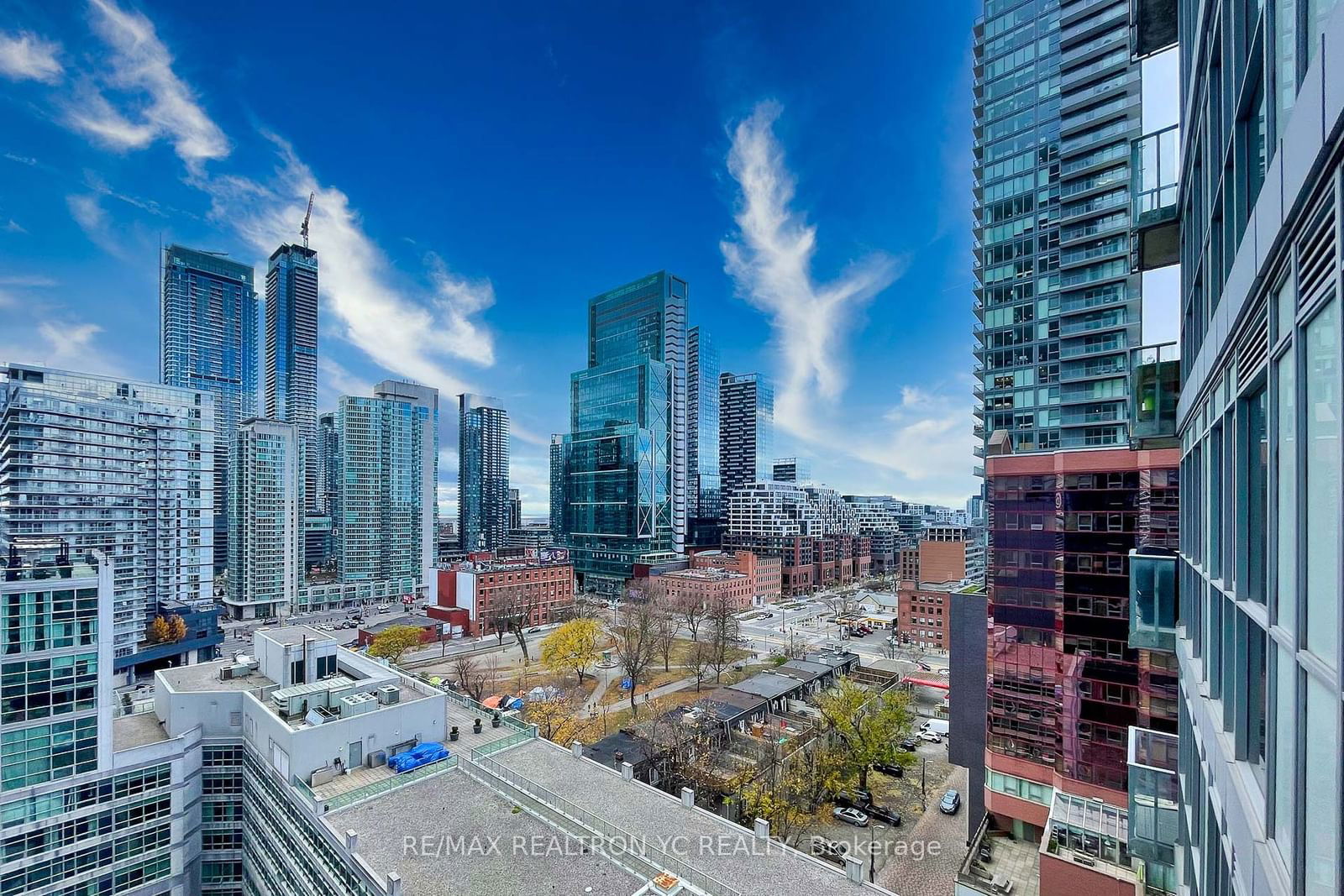 375 King St W, unit 1403 for sale