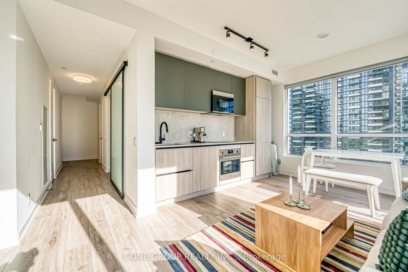 108 Peter St, unit 3106 for sale