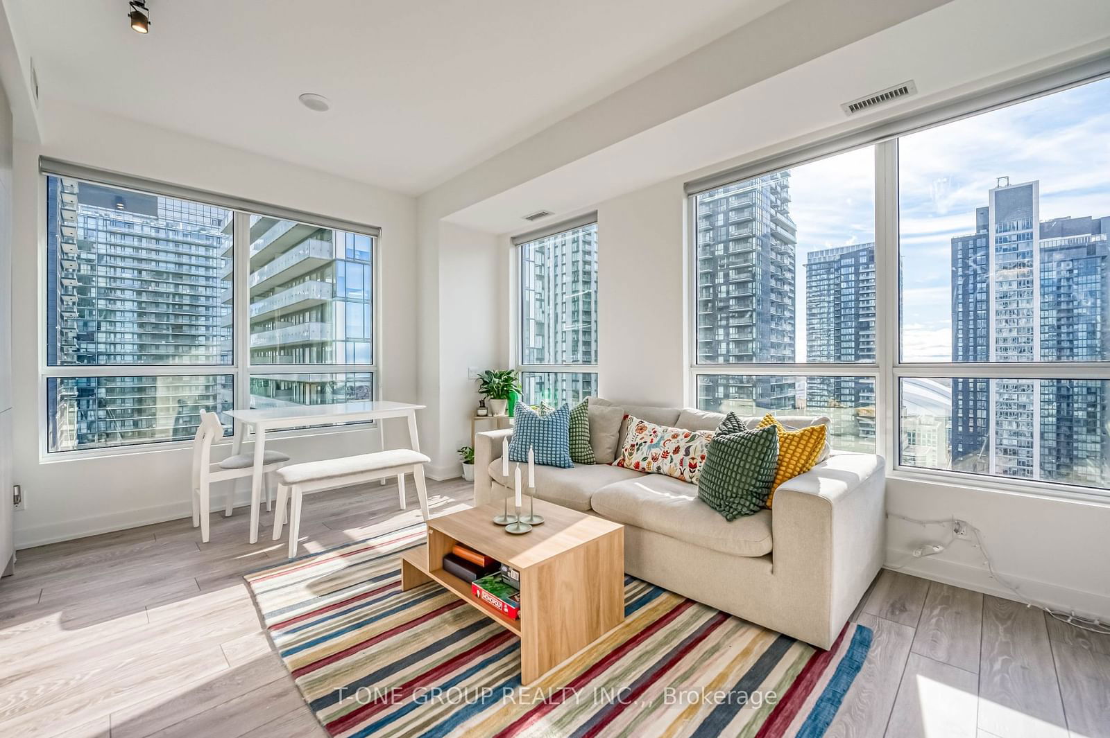 108 Peter St, unit 3106 for sale