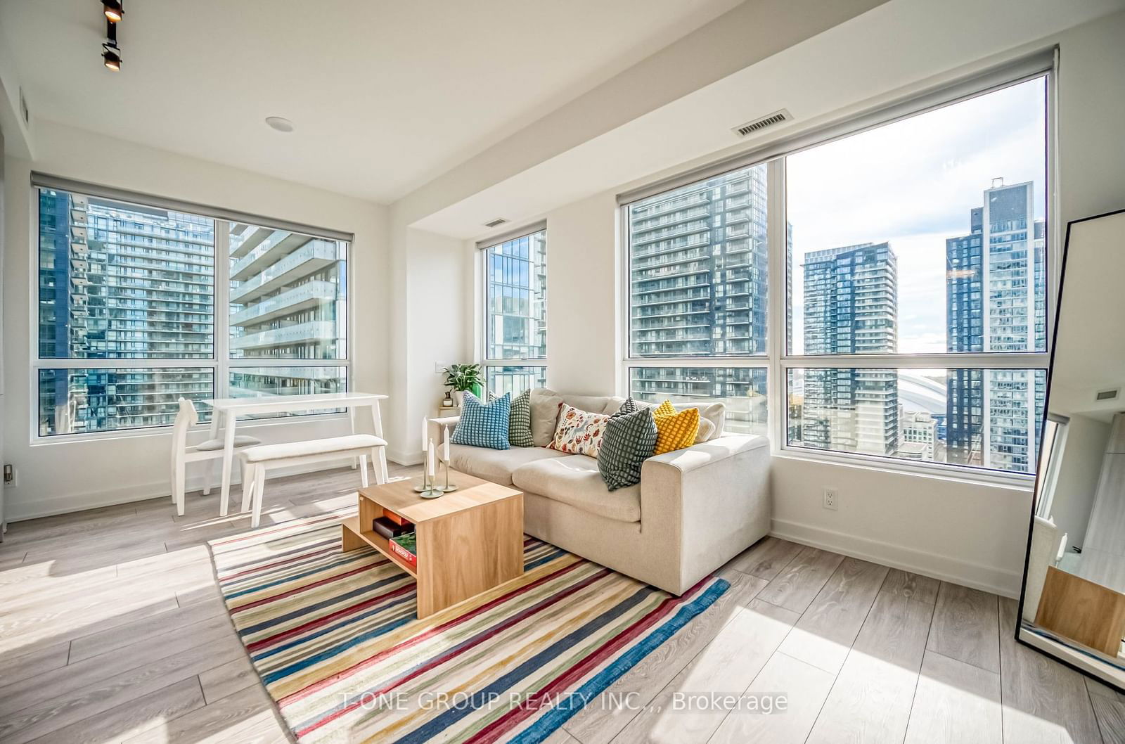 108 Peter St, unit 3106 for sale