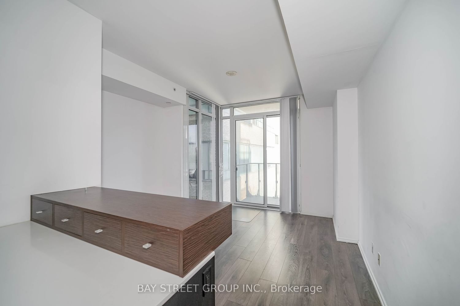 75 St Nicholas St, unit 501 for rent